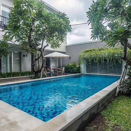 Zen Rooms Seminyak Mertanadi Extérieur photo